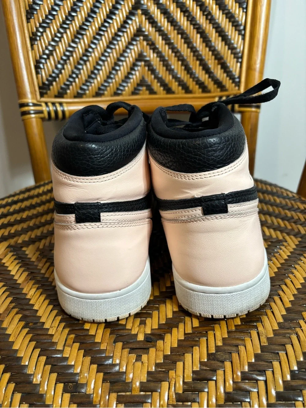 Air Jordan 1 Retro OG High Crimson Tint  555088-081 Size 10.5